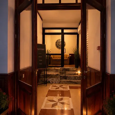 Terrace Retreat *